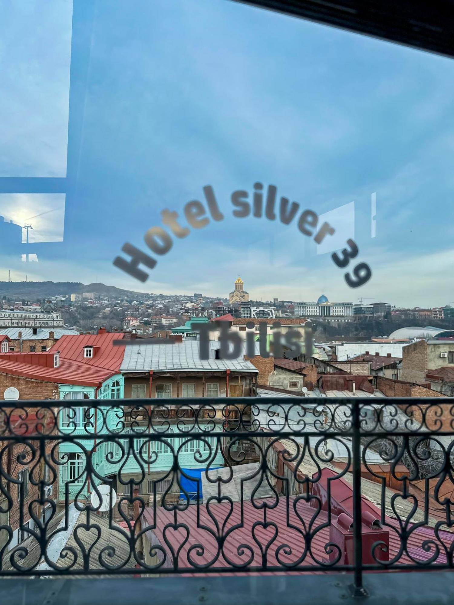 Silver 39 Corner Hotel Tbilisi Buitenkant foto